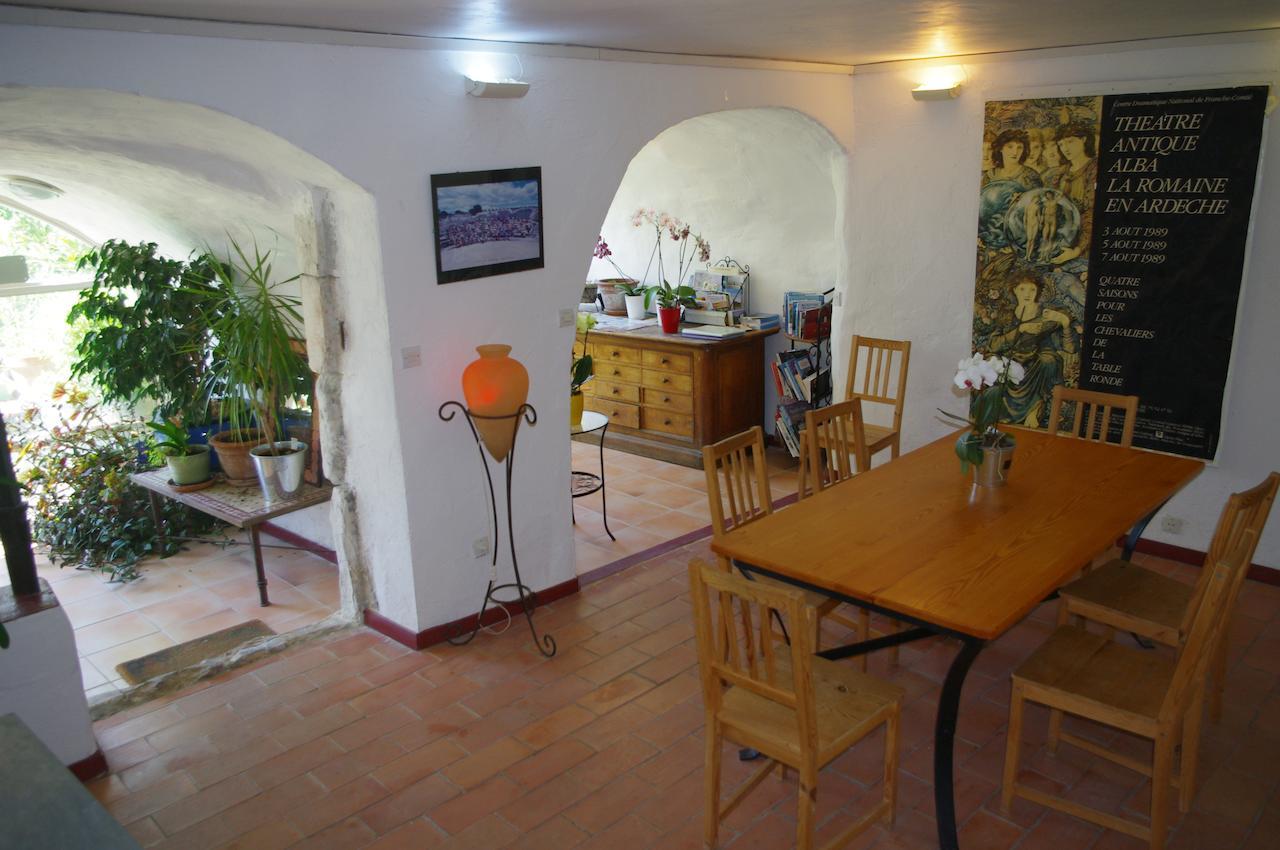 Chambres D'Hotes La Grange Au Negre Alba-la-Romaine Екстер'єр фото